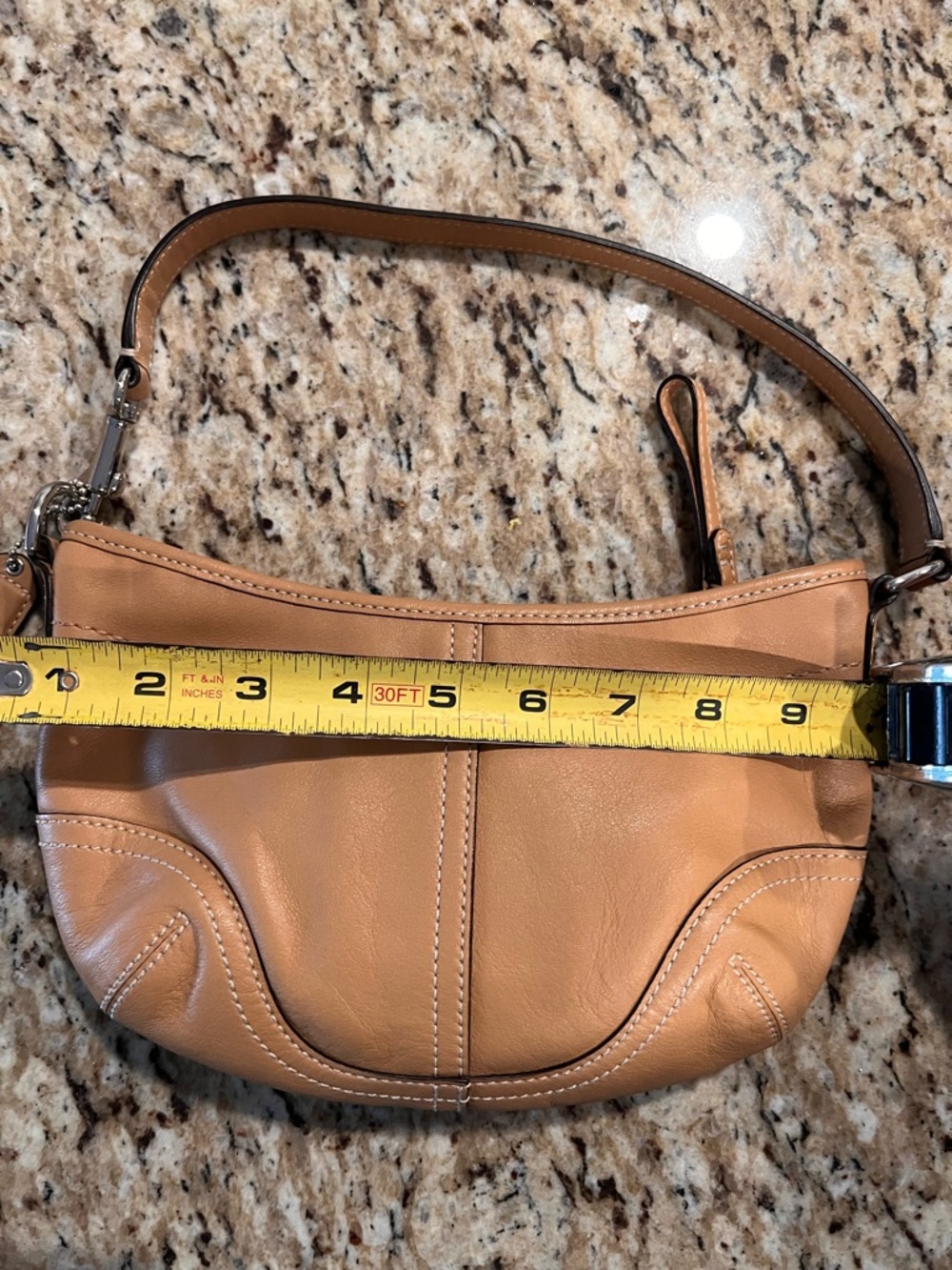 Vintage Coach Tan Leather small handbag - Picture 8 of 8